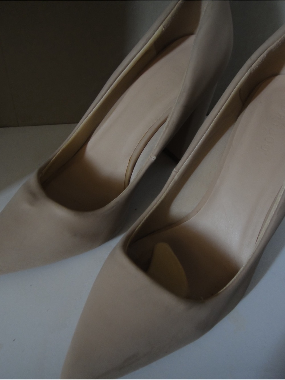 Women’s Pointed-Toe Nude Pumps - Versatile Beige Heels - Picture 1 of 3